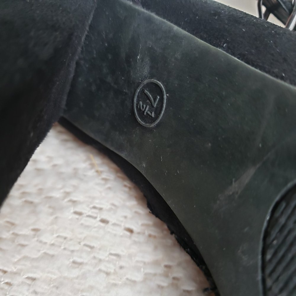Mossimo Black Faux Suede Boots 7.5 - Picture 5 of 7
